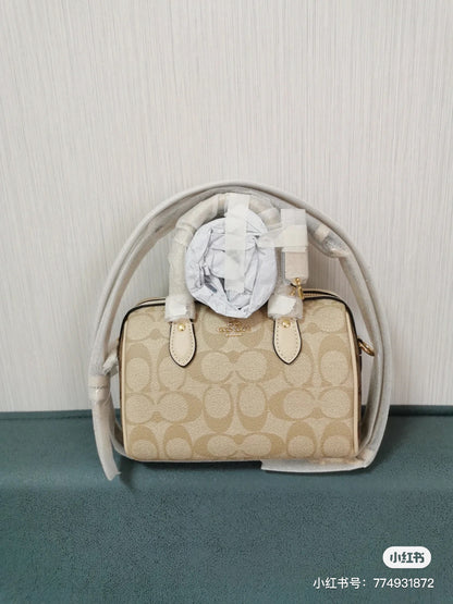 Coach