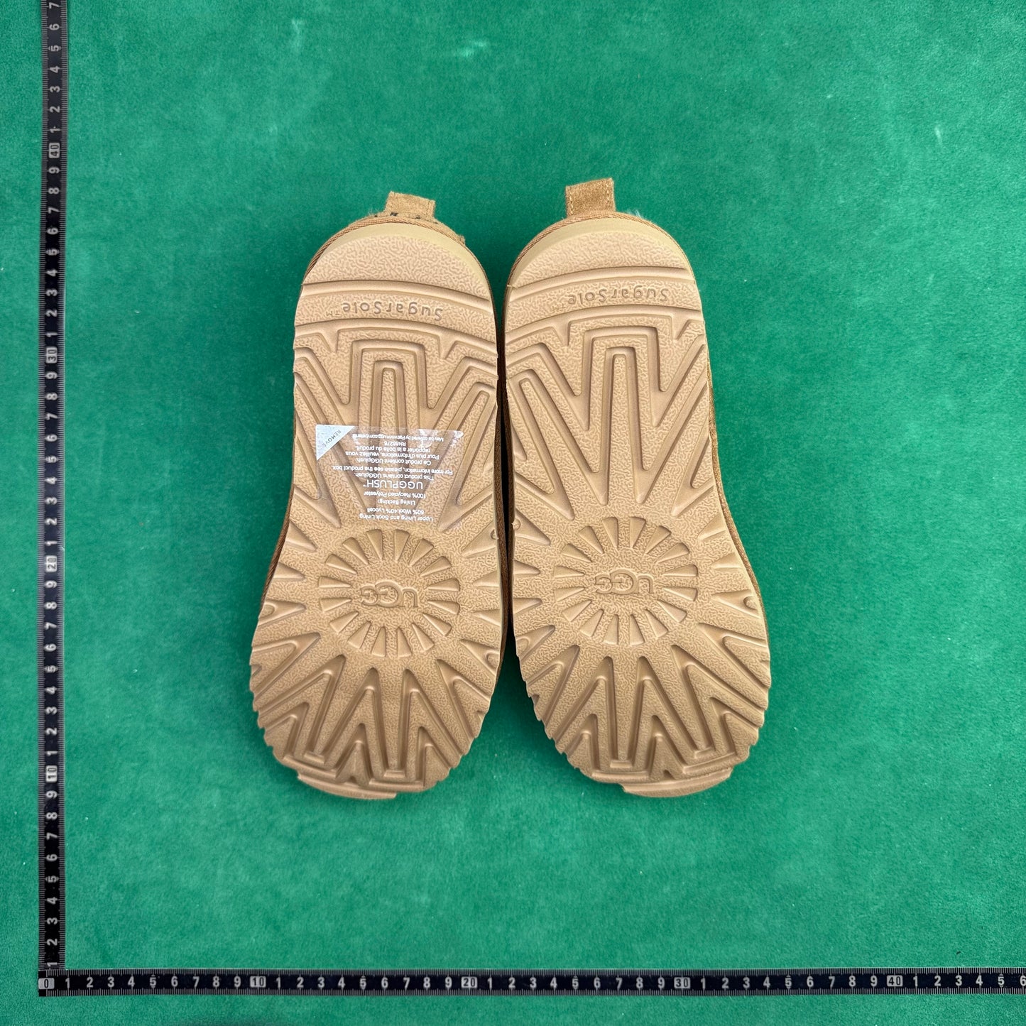 UGG