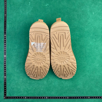 UGG
