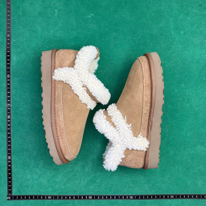 UGG