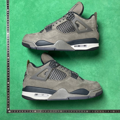 Air Jordan 4 Retro
