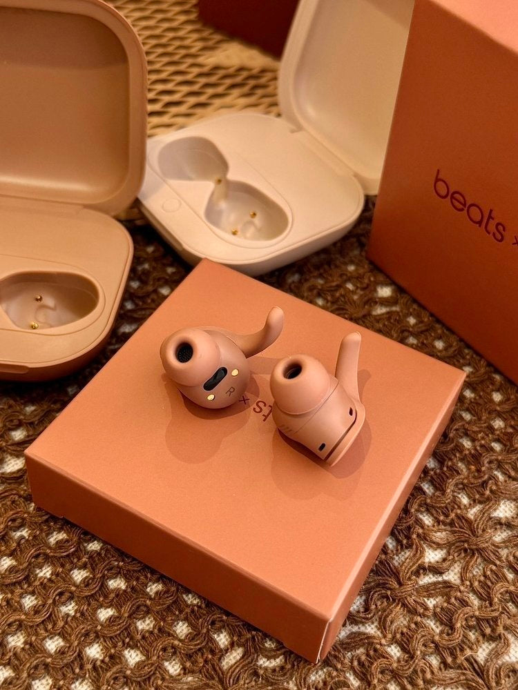 Beats by Kim earbuds