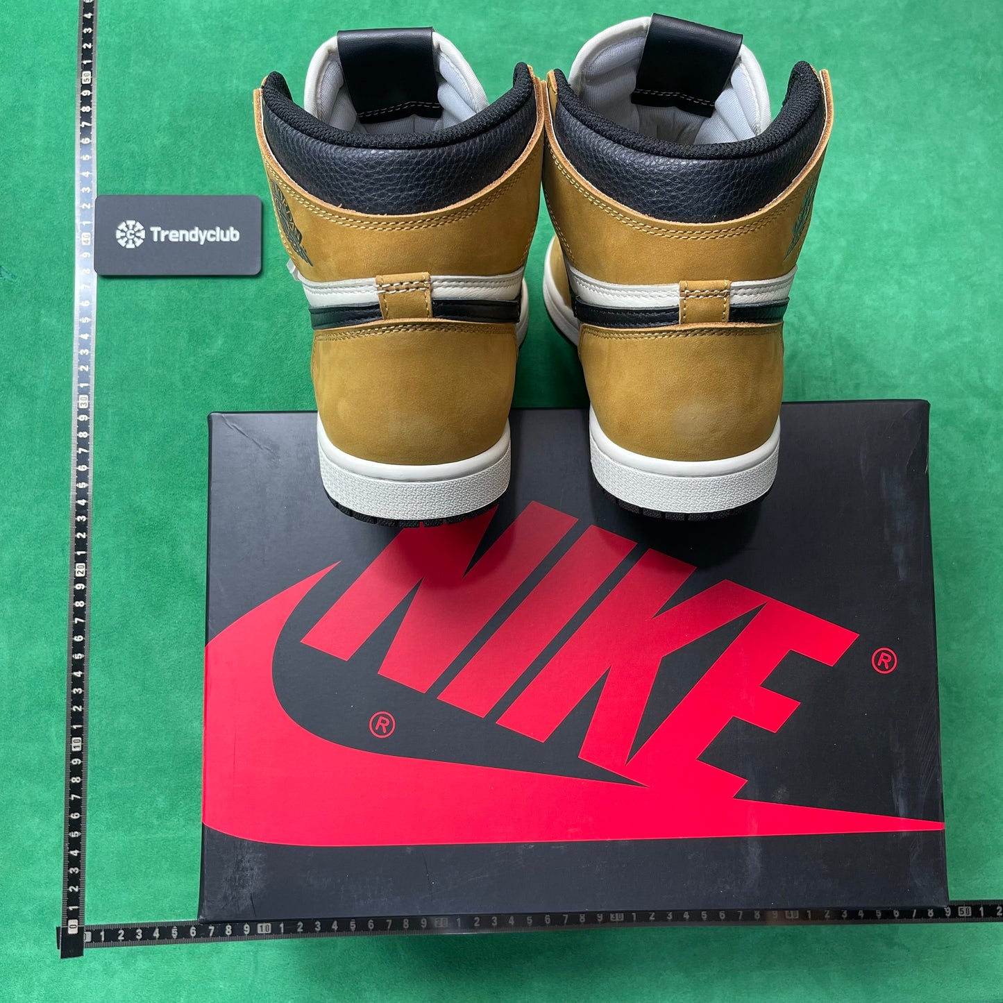 Air Jordan 1