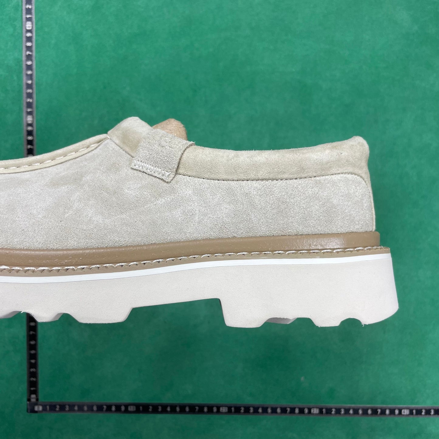 UGG