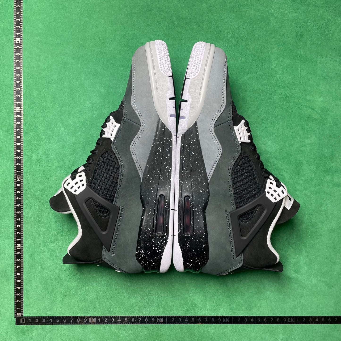 Air Jordan 4 Retro