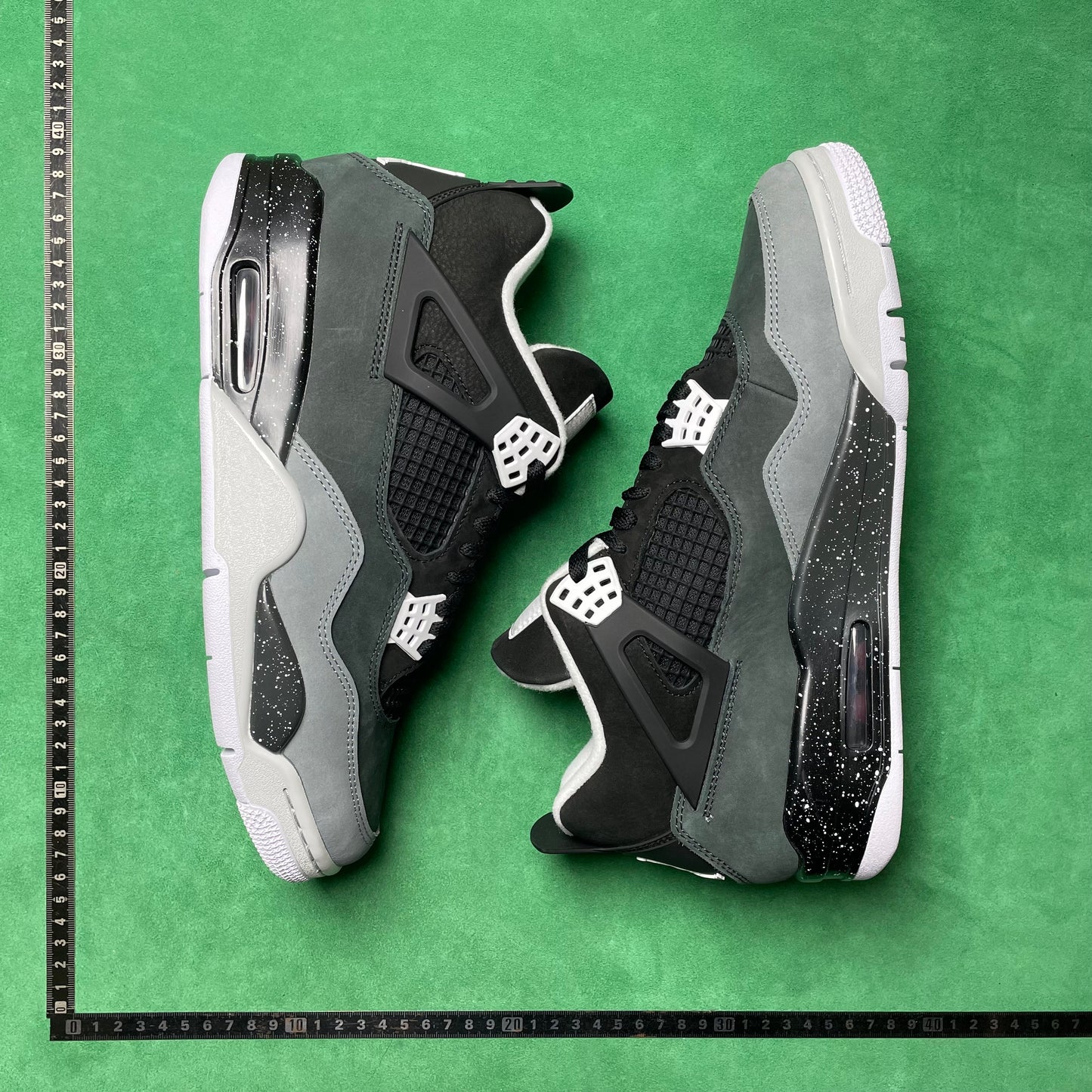 Air Jordan 4 Retro