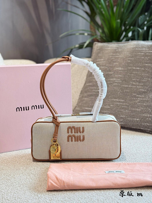MiuMiu