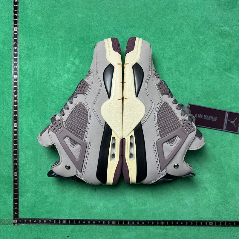 Air Jordan 4 Retro