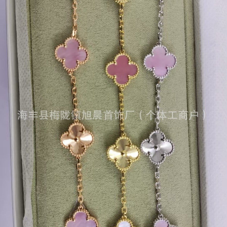 Vanjia V Gold Laser Series Clover Bracelet for Women, Personalized Versatile Fashionable New Jewelry