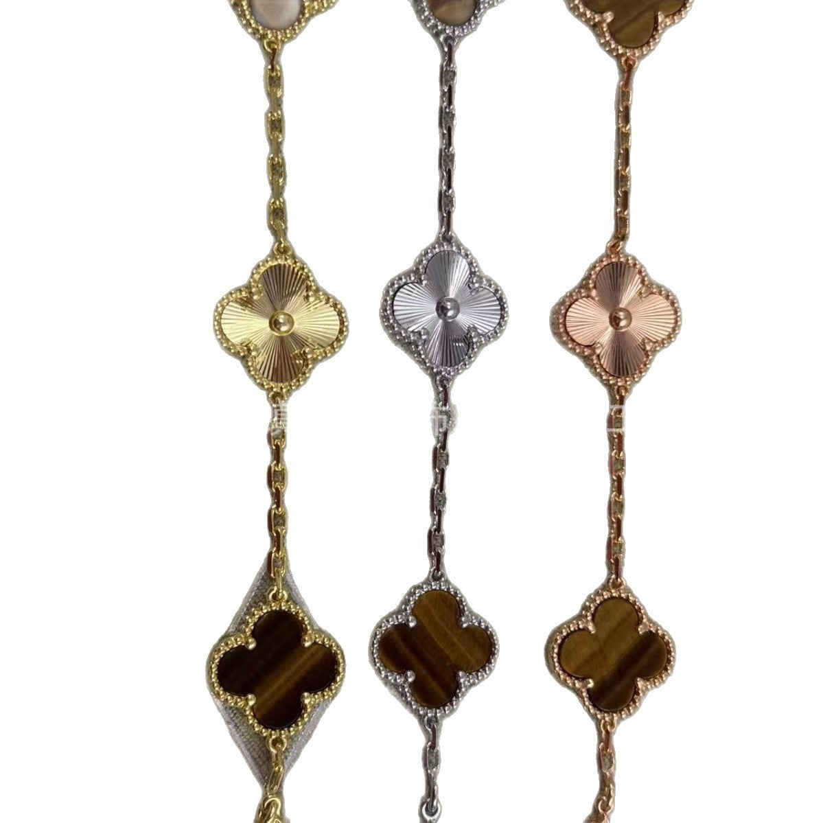 Vanjia V Gold Laser Series Clover Bracelet for Women, Personalized Versatile Fashionable New Jewelry