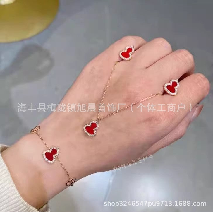 Kirin Gourd Bracelet Fashion Plated 18k Rose Gold Red Agate Jewelry Diamond Bracelet Niche Light Luxury Vintage Women