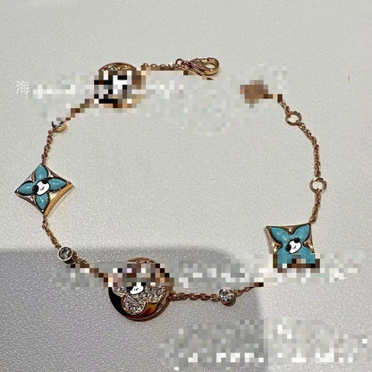 High Version Four-leaf Clover Donkey Home New 5 Flower Bracelet V Female Celebrity Rose Gold Plated Bracelet Fashion Beautiful