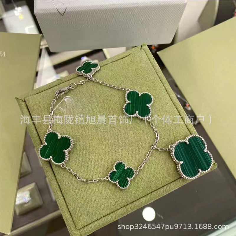 Vanjia Four-Leaf Clover Large and Small Flower Bracelet for Women Ins Thick Plated 18K Rose Gold Red Agate Bracelet Manufacturer Wholesale