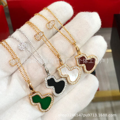 New Diamond Double Gourd Necklace Women's V Gold High Version Thick Plated 18K Rose Gold Fashion Light Luxury White Fritillaria Pendant