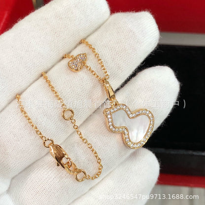 New Diamond Double Gourd Necklace Women's V Gold High Version Thick Plated 18K Rose Gold Fashion Light Luxury White Fritillaria Pendant