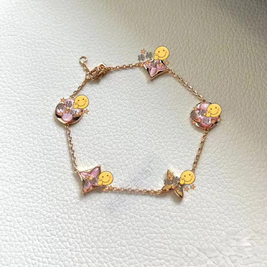 Donkey Home Top Diamond V Gold Four-leaf Clover Five-flower Bracelet V No Falling White Fritillaria Five-flower Bracelet Net Red OL Same Style