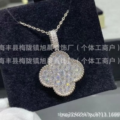 New Product 2024 Four-Leaf Clover Sweater Chain 18K Rose Gold Carnelian White Mother-Of-Pearl Pendant Clavicle Chain Couple Gift