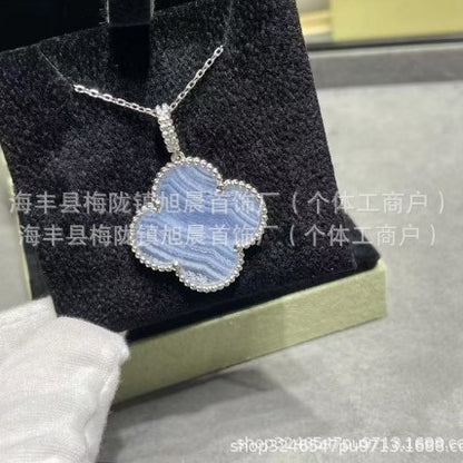 New Product 2024 Four-Leaf Clover Sweater Chain 18K Rose Gold Carnelian White Mother-Of-Pearl Pendant Clavicle Chain Couple Gift