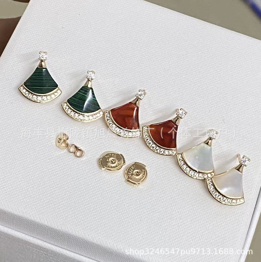 Baoli's Same High-Quality V Gold Small Skirt Earrings for Women Full of Diamonds Fan-Shaped White Mother-Of-Pearl Earrings Red Agate Earrings