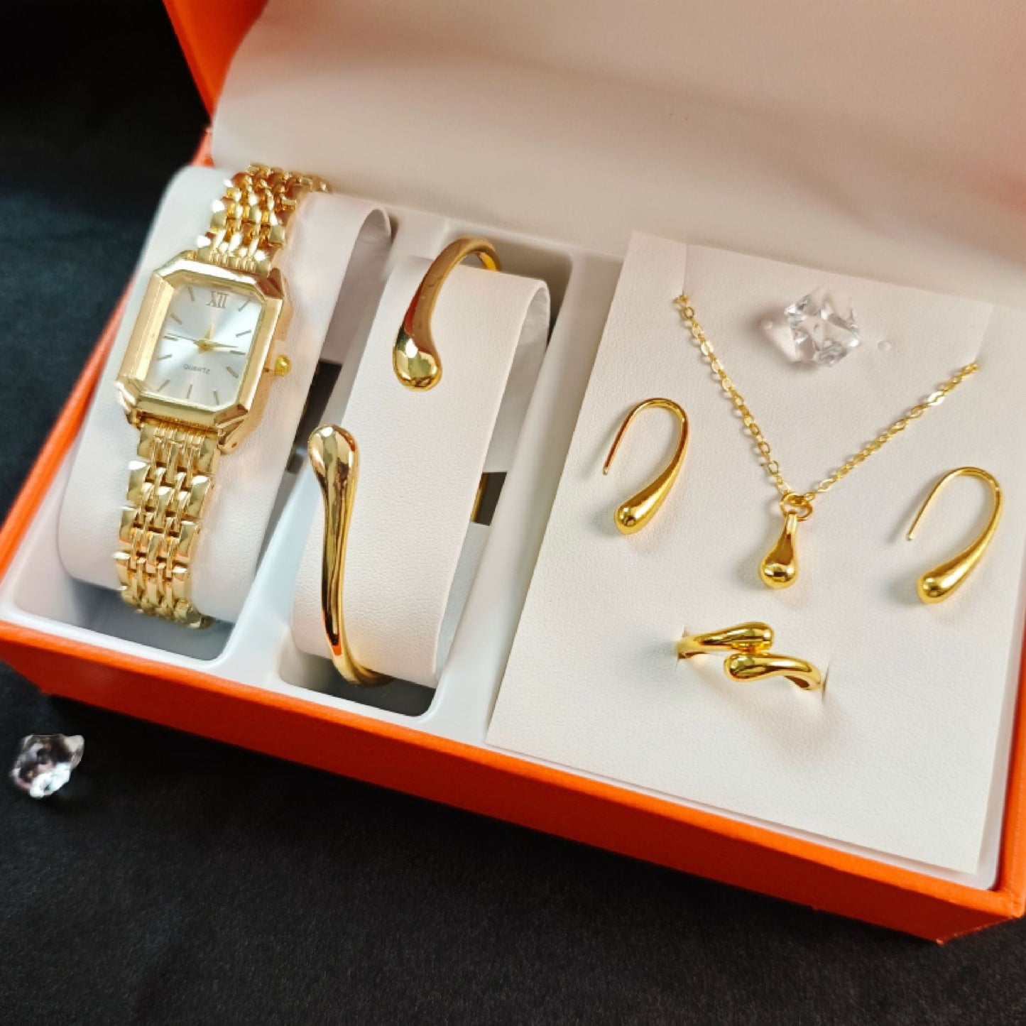 New Trendy Square Women's Quartz Watch Fashion Steel Band Women's Wristwatch Wholesale from Manufacturer in Stock