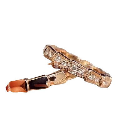 Baojia V Gold High Version Natural White Fritillaria Diamond-encrusted Wide Version Snake Ring Fashion Personality V All Light Luxury Snake Bone Ring
