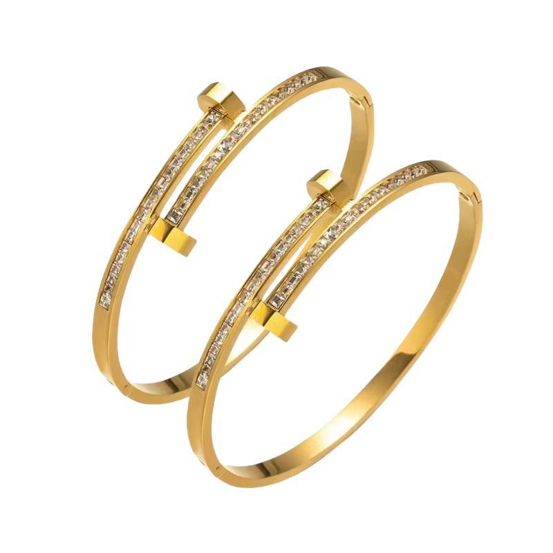 European and American Cross-Border Stainless Steel Bracelet, Titanium Steel Nail Bracelet for Women, Non-Fading, Simple, Versatile, Fashionable and Elegant Bracelet