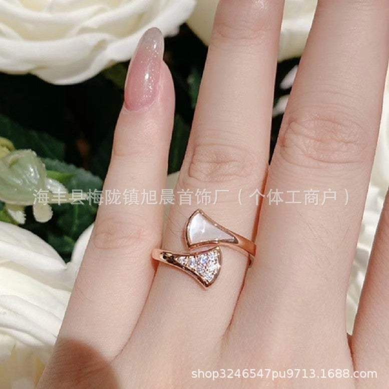 2024 New 18k Gold Snake Bone Ring Narrow Edition Snake Ring Snake Ring Rose Gold White Gold Diamond Fashion Beautiful O