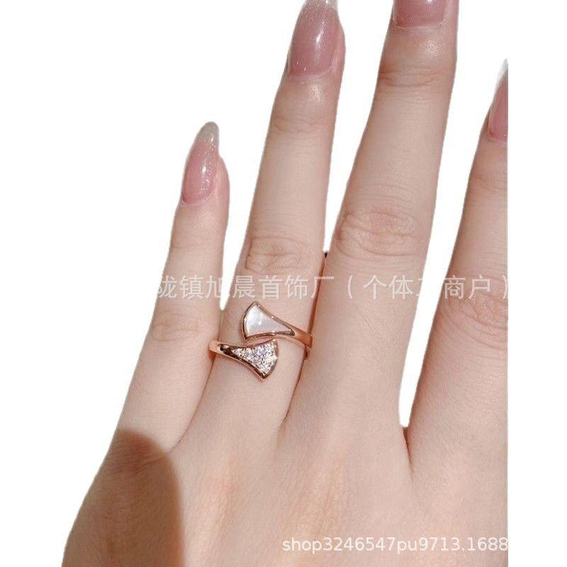 2024 New 18k Gold Snake Bone Ring Narrow Edition Snake Ring Snake Ring Rose Gold White Gold Diamond Fashion Beautiful O
