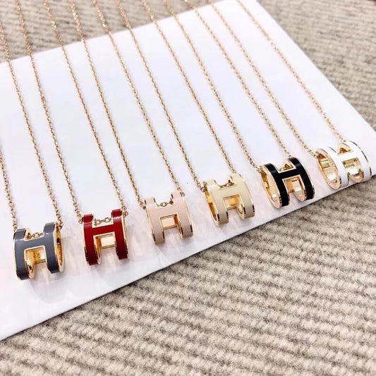 High Version V Gold H Letter Necklace Women's Color-free Enamel Clavicle Chain Light Luxury Rose Gold Pendant for Girlfriends Gift