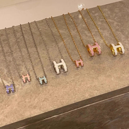 High Version V Gold H Letter Necklace Women's Color-free Enamel Clavicle Chain Light Luxury Rose Gold Pendant for Girlfriends Gift