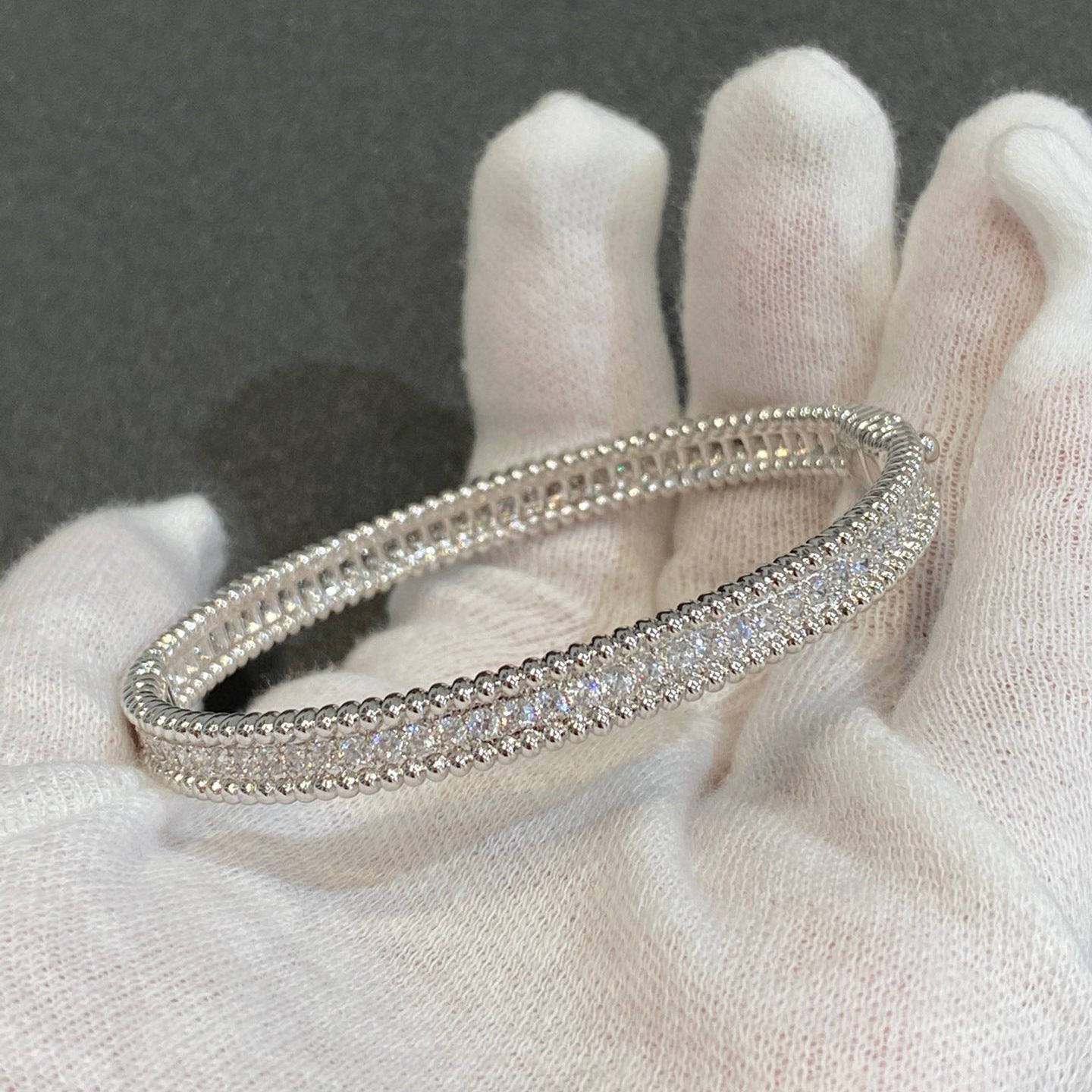 High version European and American ball side full diamond bracelet Mi Jin light luxury Joker fashion bead bracelet factory direct ins