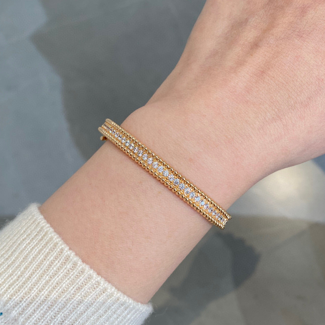 High version European and American ball side full diamond bracelet Mi Jin light luxury Joker fashion bead bracelet factory direct ins