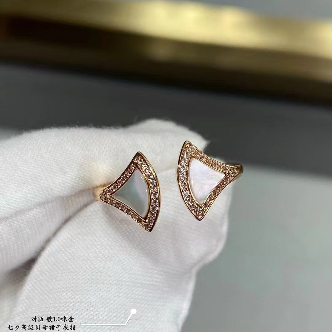 Baojia Fan-shaped Fritillaria Ring Women's CNC Seiko Trendy Fashion Instagram Niche Light Luxury High-grade Skirt Open Ring