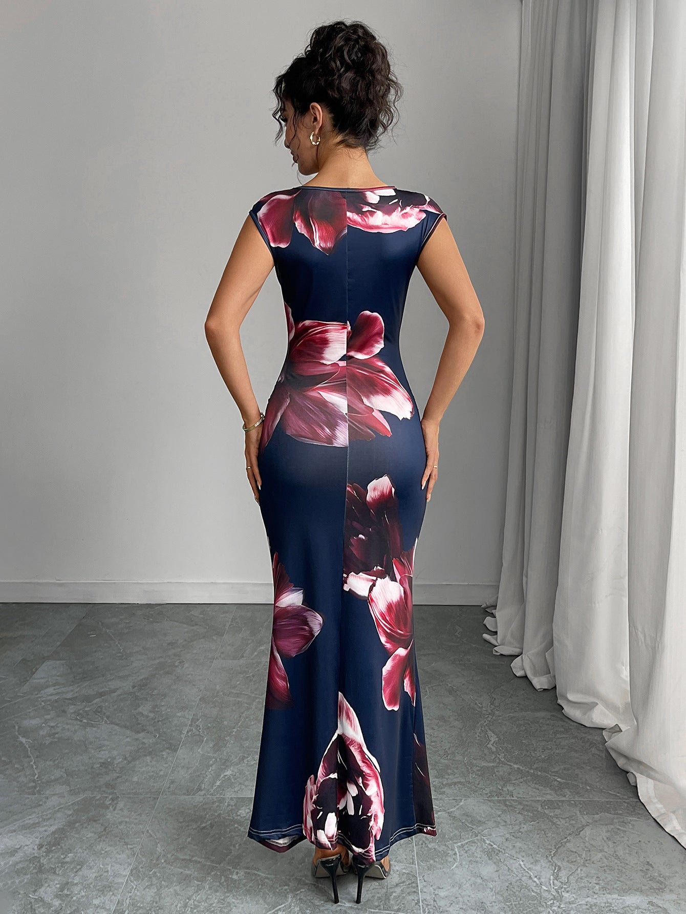 Ruihu 2025 Cross-Border Export European and American Slim Printed Dress Sleeveless One-Step Skirt Dress Hip-Covering Long Skirt Women's Clothing