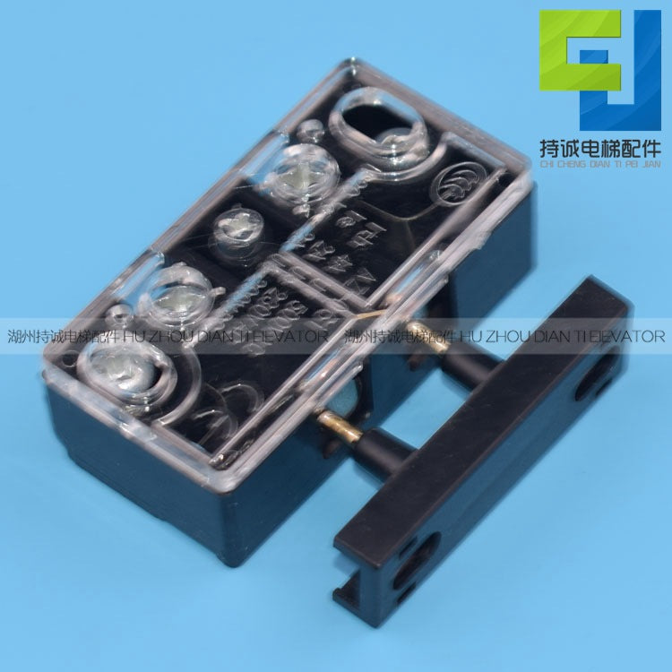 AZ-061 AZ-06 051 freight elevator door lock contact auxiliary door lock lock switch elevator accessories