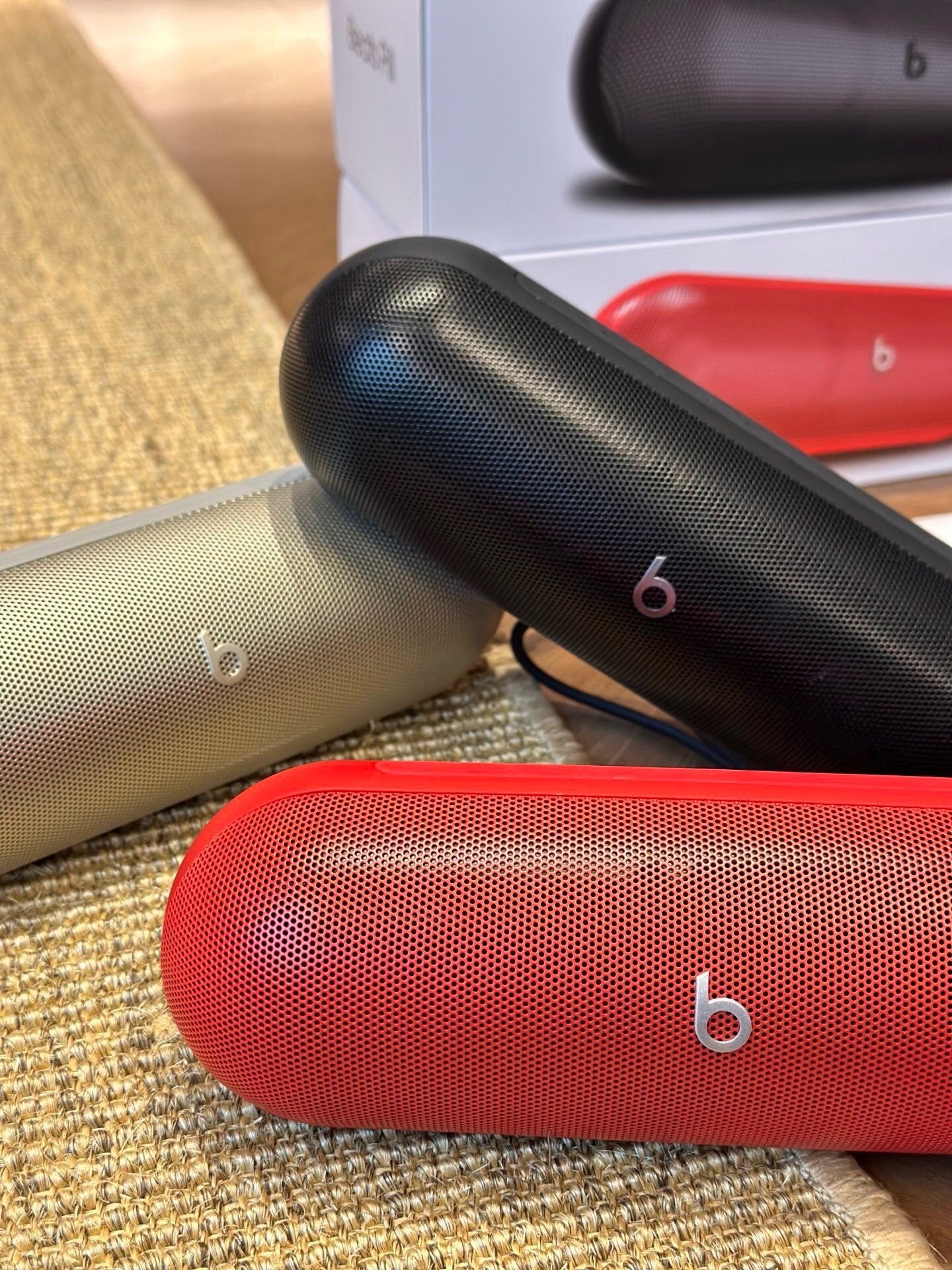 Beats pill