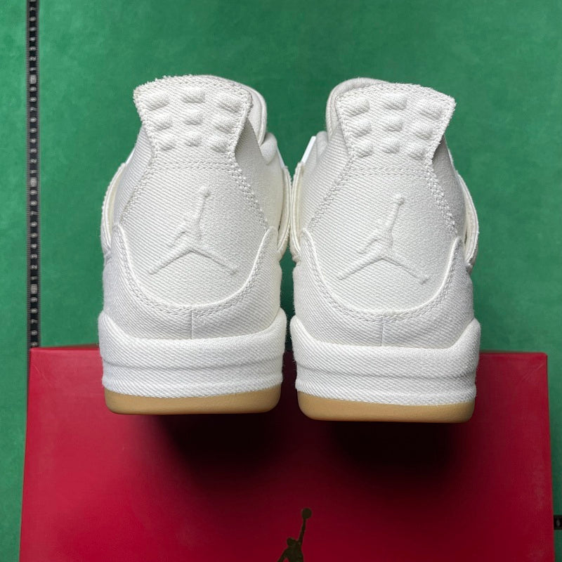 Air Jordan 4 Retro