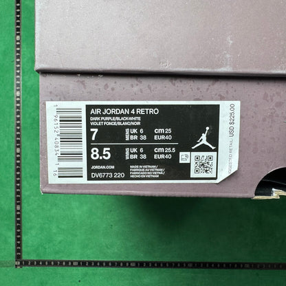 Air Jordan 4 Retro