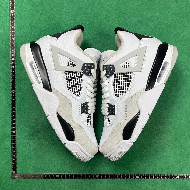 Air Jordan 4 SE