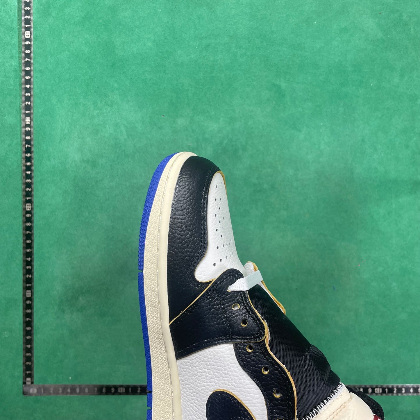 Air Jordan 1