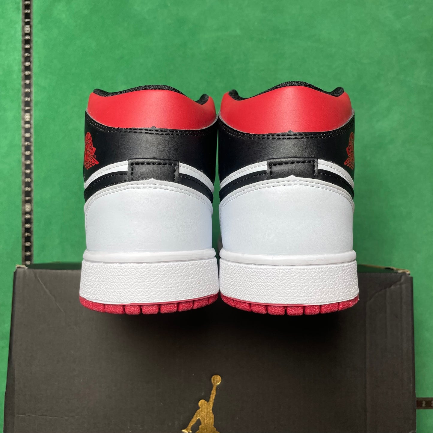 Air Jordan 1