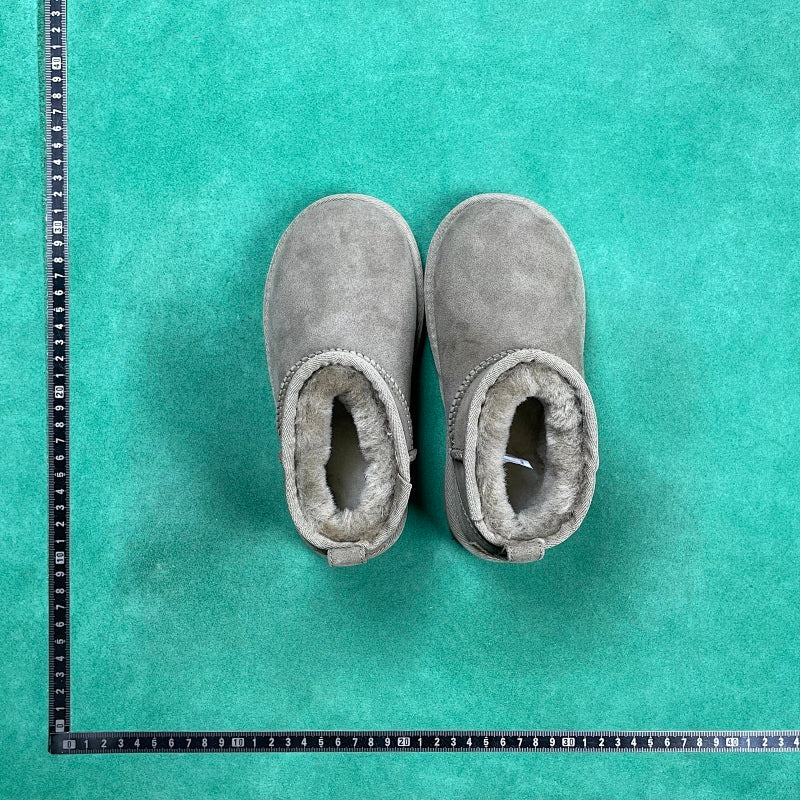 UGG
