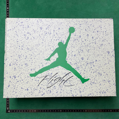 Air Jordan 4 RM