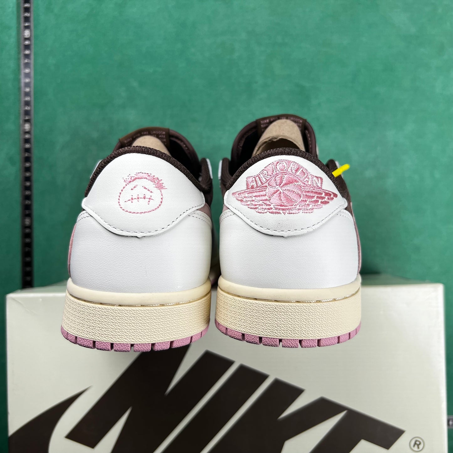 Air Jordan 1