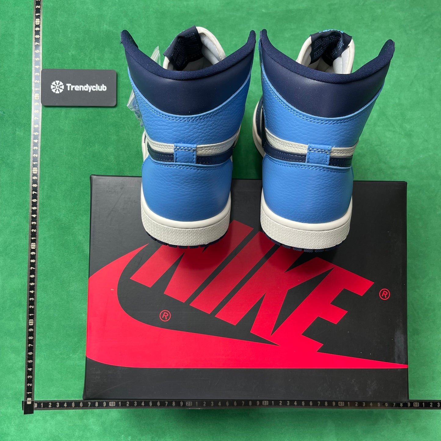 Air Jordan 1