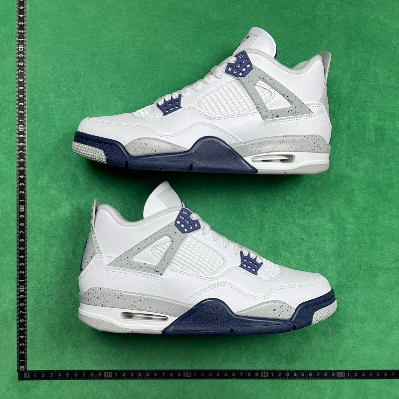 Air Jordan 4 Retro
