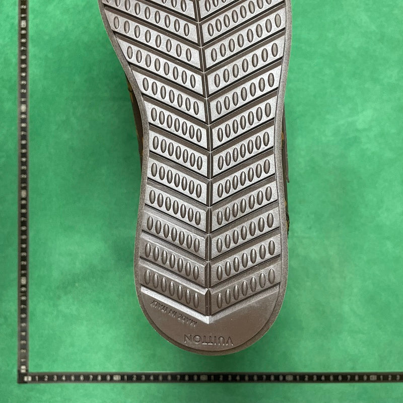 Louis Vuitton -Butter-soft Sneakers