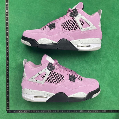 Air Jordan 4 WMNS Retro Sp