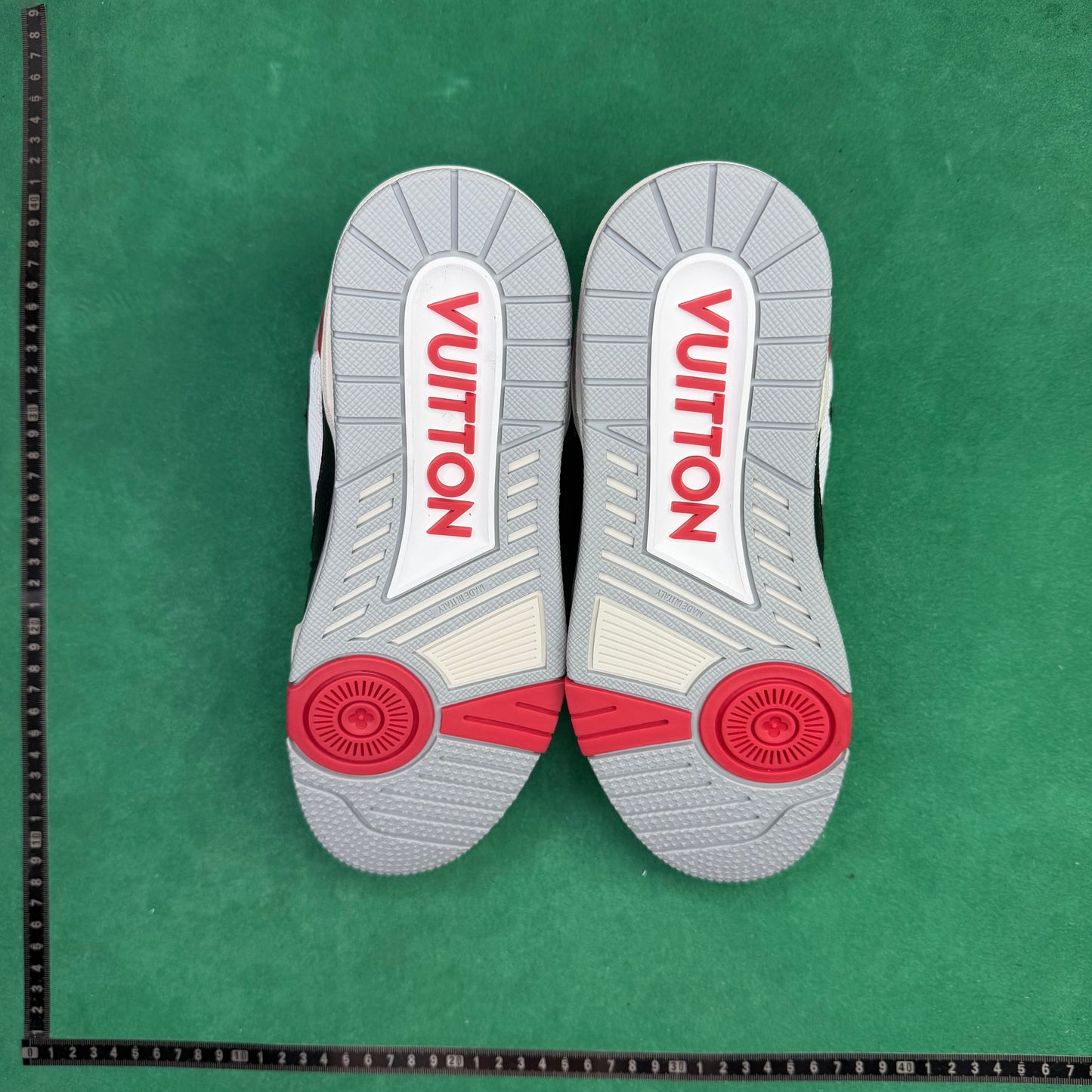 Louis Vuitton  - TT Trainer