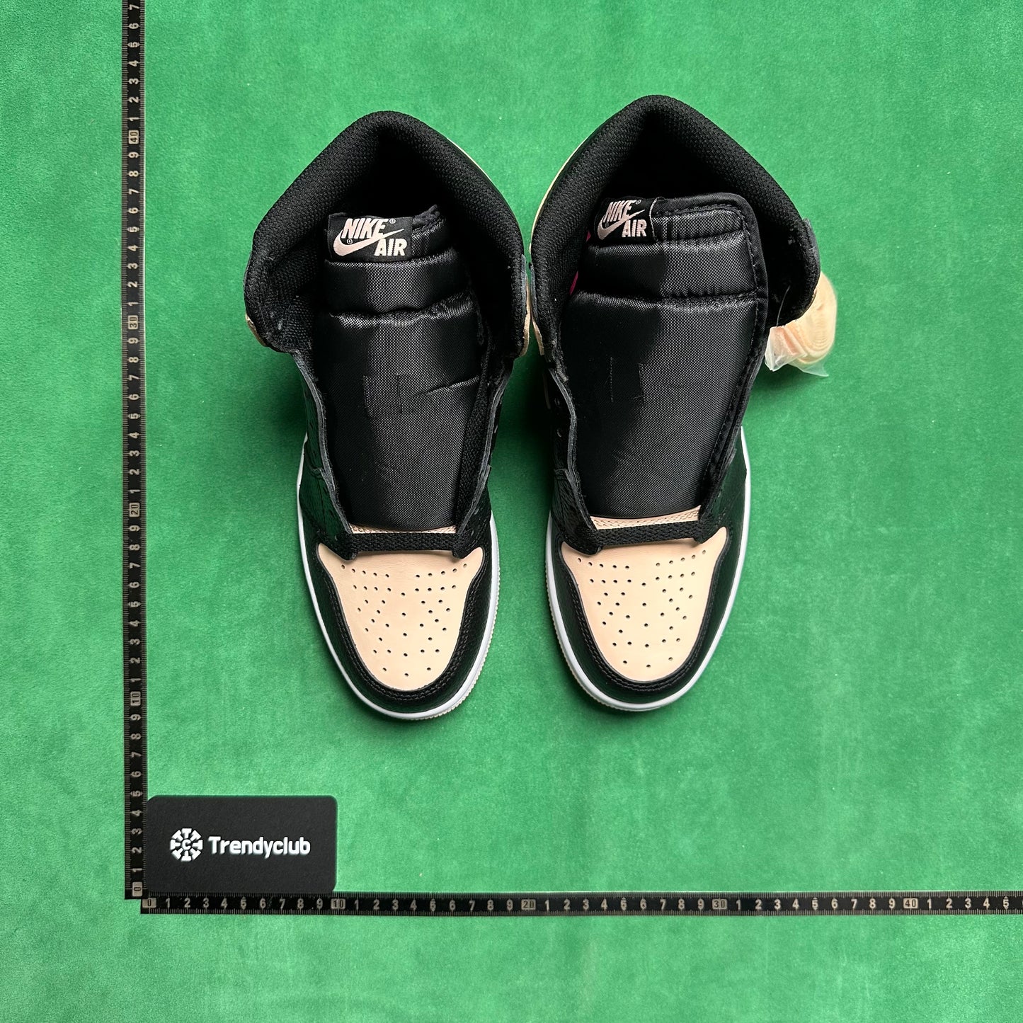 Air Jordan 1